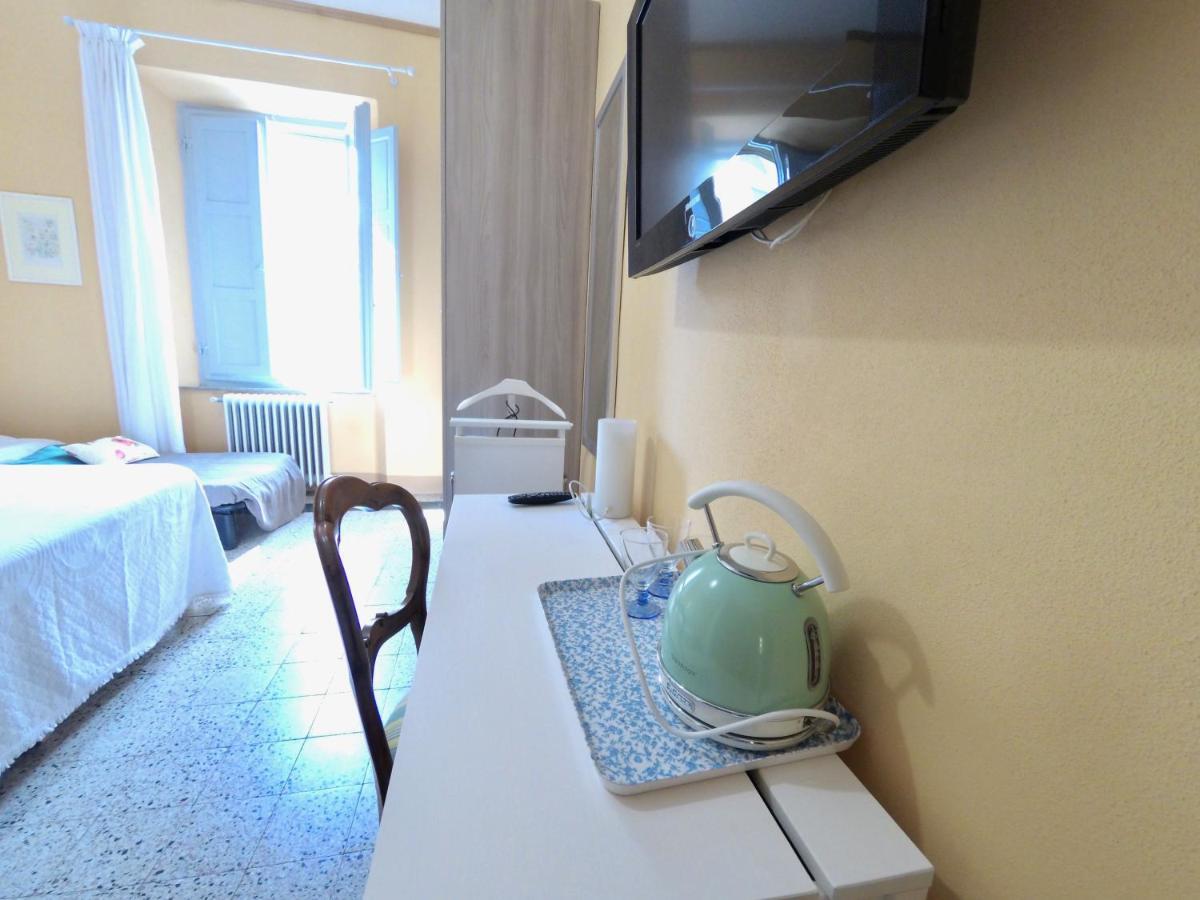 The Flower Hotel Pisa Exterior photo